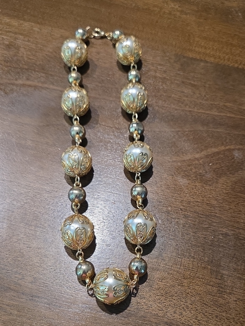 VINTAGE NECKLACE
